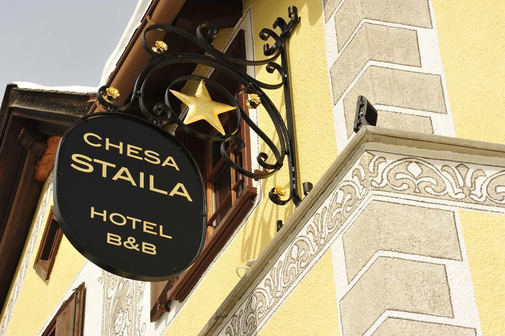 Hotel Chesa Staila La Punt-Chamues-ch Buitenkant foto