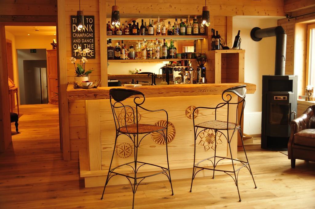 Hotel Chesa Staila La Punt-Chamues-ch Buitenkant foto