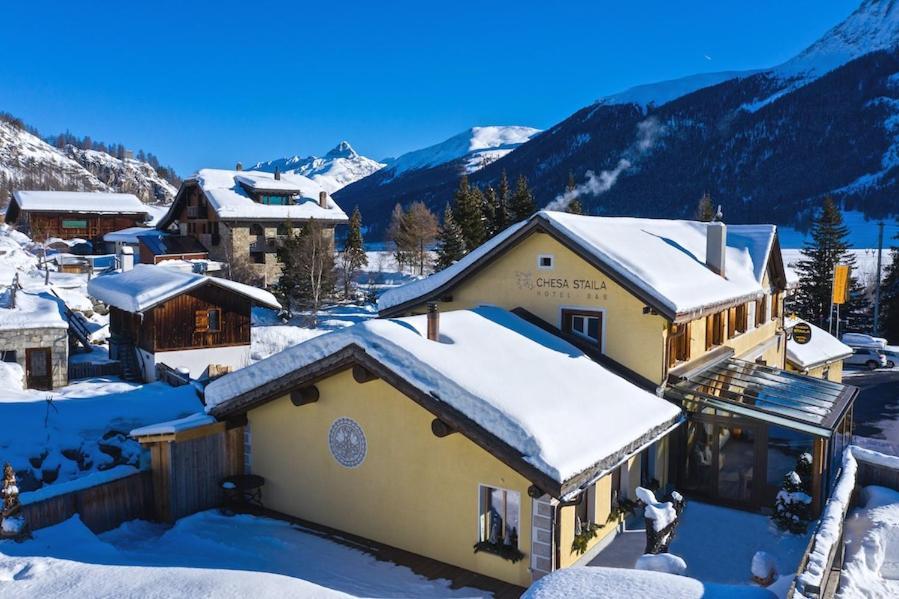 Hotel Chesa Staila La Punt-Chamues-ch Buitenkant foto